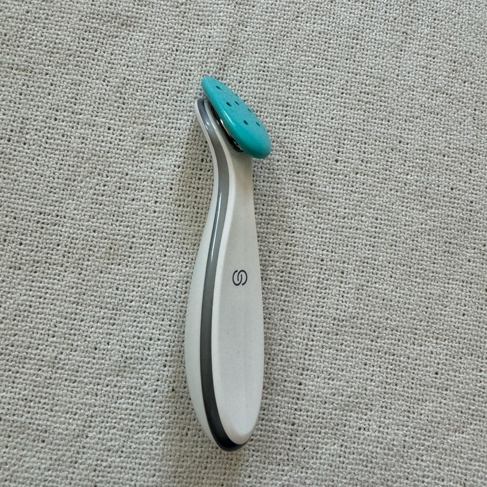 Nu Skin ageLOC Boost Device - Picture 3 of 4